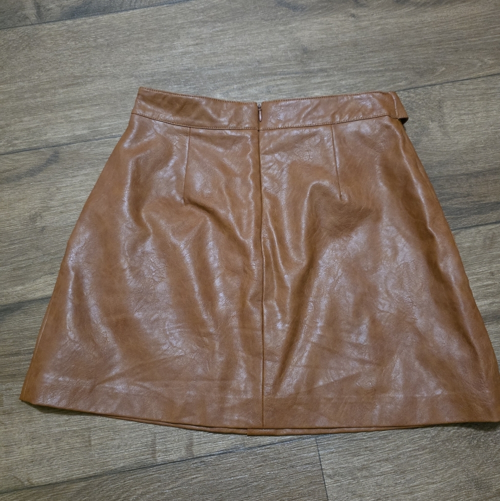 Zara Brown Leather Skirt Size S with Button Detail - Picture 9 of 10